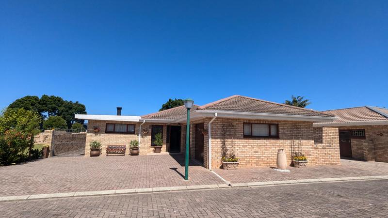 3 Bedroom Property for Sale in Denver Park Western Cape